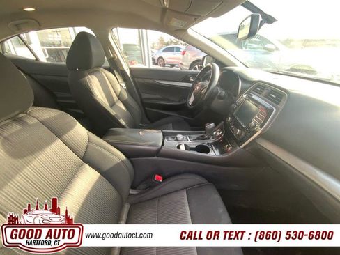 Used 2017 Nissan Maxima 3.5 S image 11