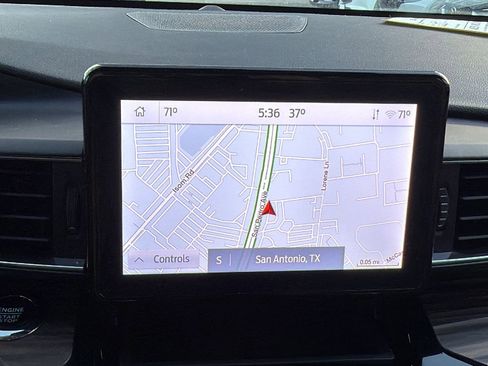 Used 2022 Ford Explorer Limited w/ Equipment Group 301A image 27