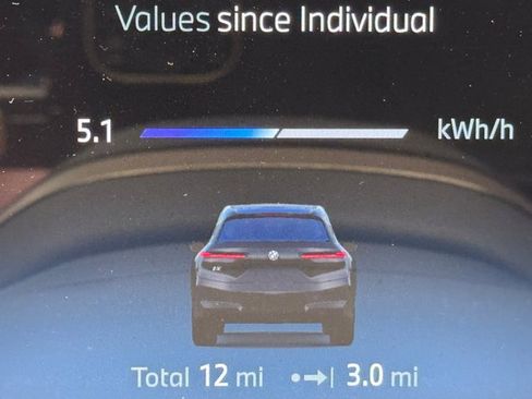 New 2026 BMW iX xDrive60 w/ Premium Package image 16