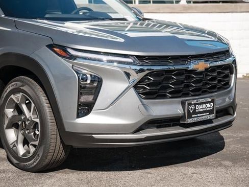 Used 2026 Chevrolet Trax LT w/ Driver Confidence Package image 10