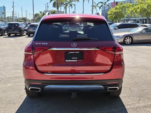 Used 2021 Mercedes-Benz GLE 350 w/ Premium Package image 5