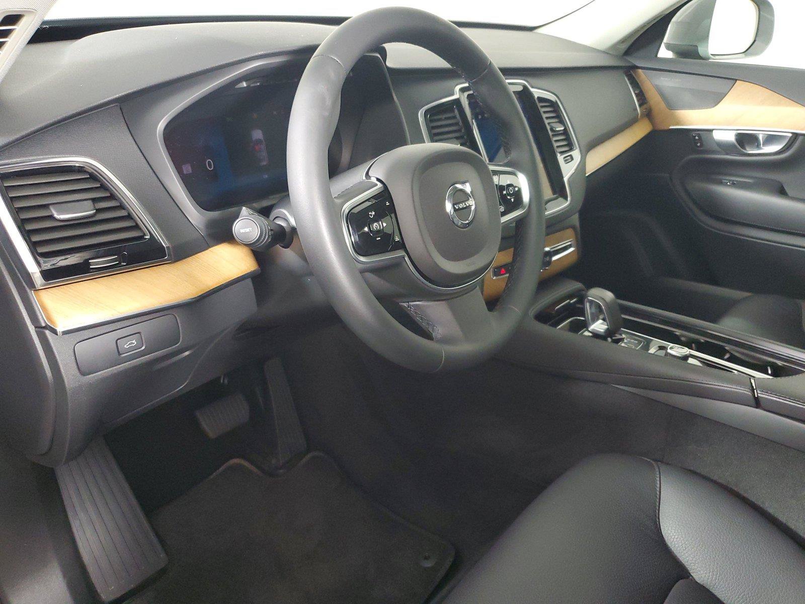 Certified 2024 Volvo XC90 B6 Plus AWD/4WD image 25