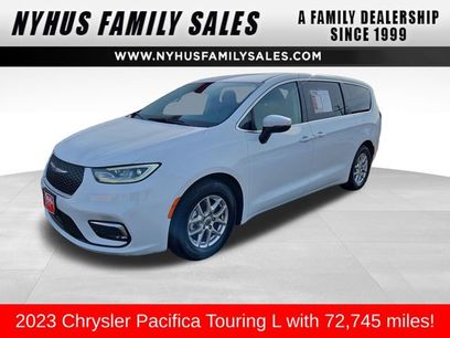 Used 2023 Chrysler Pacifica Touring-L