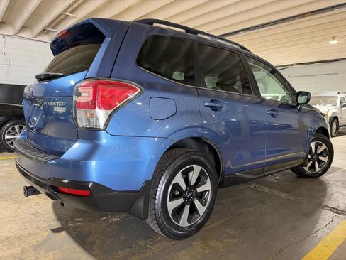 Used 2017 Subaru Forester 2.5i Limited AWD/4WD image 4