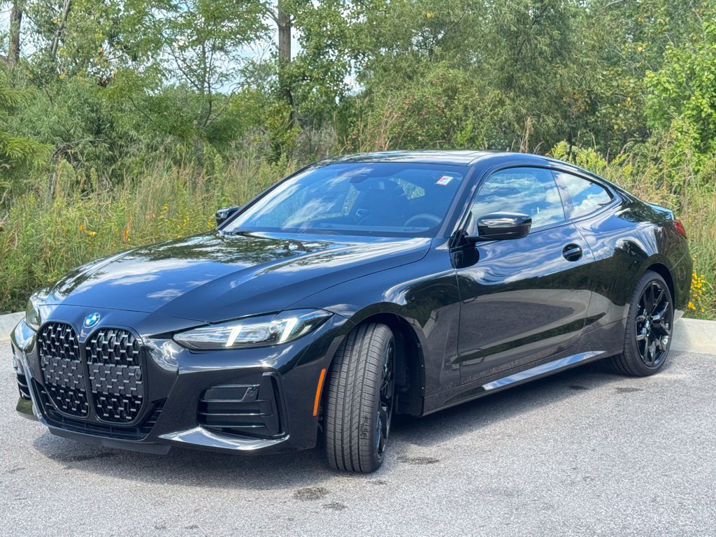 Used 2026 BMW 430i xDrive Coupe w/ M Sport Package AWD/4WD image 3