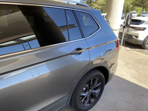 Certified 2022 Volkswagen Tiguan SE FWD image 51