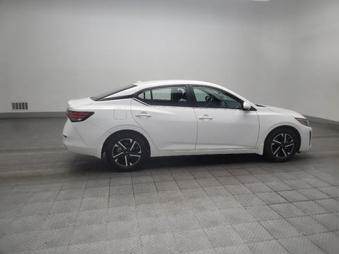 Used 2024 Nissan Sentra SV FWD image 10
