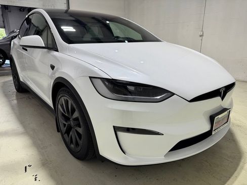 Used 2024 Tesla Model X AWD/4WD image 10