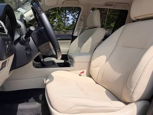 Certified 2023 Lexus GX 460 Premium AWD/4WD image 14