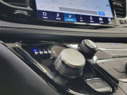 New 2026 Chrysler Pacifica Limited w/ S Appearance Package image 27