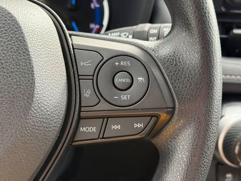 Certified 2025 Toyota RAV4 XLE image 29