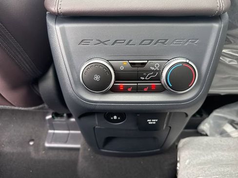 New 2026 Ford Explorer Platinum AWD/4WD image 22