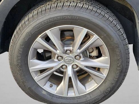 Used 2015 Toyota Highlander XLE FWD image 5