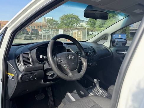 Used 2016 Kia Forte LX FWD image 17