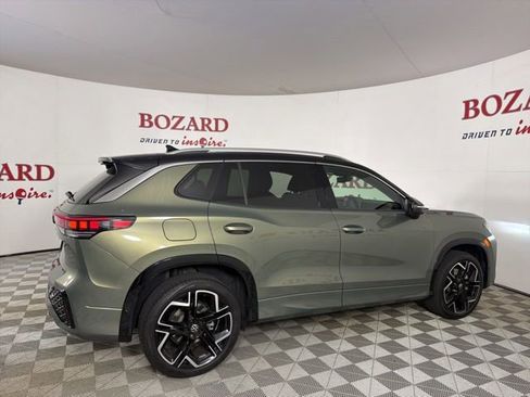 Used 2025 Volkswagen Tiguan SEL R-Line AWD/4WD image 9