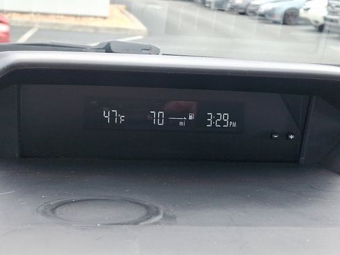 Used 2018 Subaru Crosstrek 2.0i Premium image 26