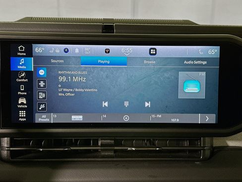 Used 2025 Jeep Wrangler Sahara w/ Safety Group image 23