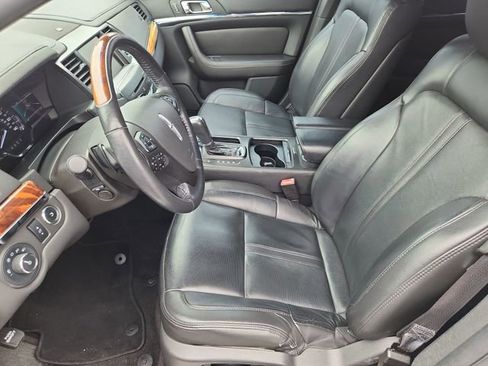 Used 2013 Lincoln MKS FWD image 18