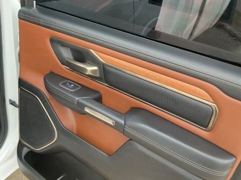 Used 2023 RAM 1500 Limited w/ Body Color Bumper Group image 9