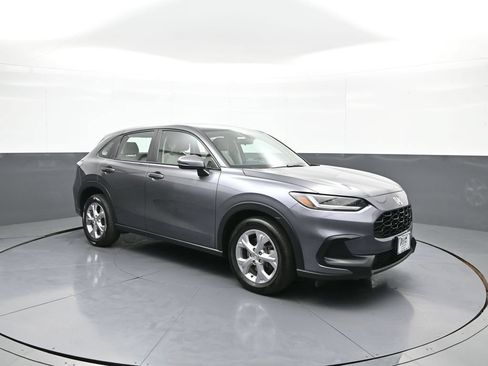 Used 2023 Honda HR-V LX image 4