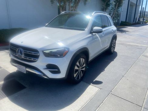 Used 2025 Mercedes-Benz GLE 350 4MATIC image 2