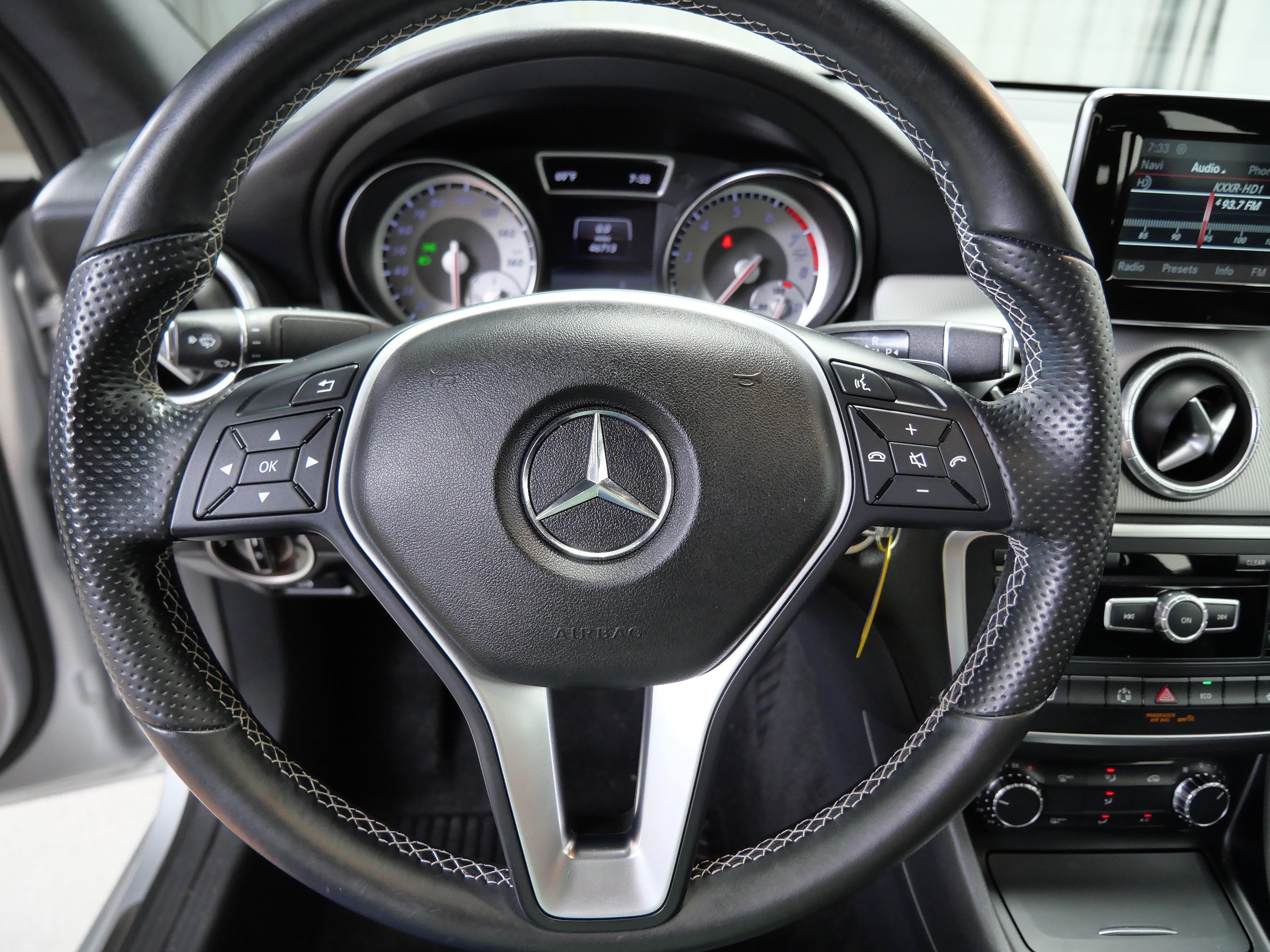 Used 2014 Mercedes-Benz CLA 250 image 22