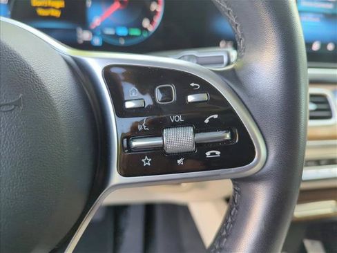 Used 2022 Mercedes-Benz GLS 450 4MATIC image 17