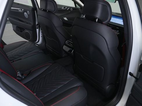 Used 2025 Genesis G80 3.5T Sport image 35