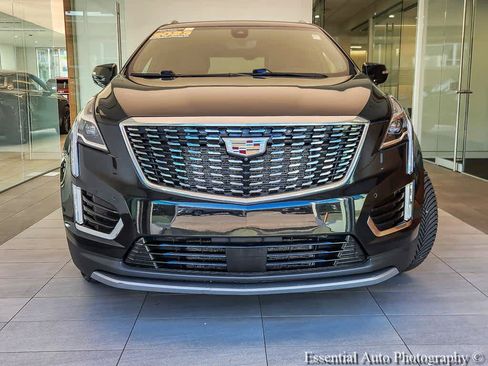 Used 2023 Cadillac XT5 Premium Luxury w/ Technology Package AWD/4WD image 5
