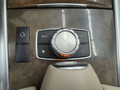 Used 2014 Mercedes-Benz E 350 4MATIC Sedan w/ Premium 1 Package image 13