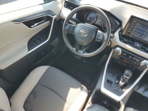 Certified 2022 Toyota RAV4 XLE AWD/4WD image 14