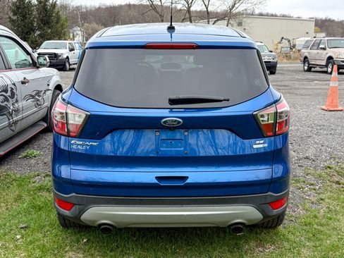 Used 2017 Ford Escape SE image 11