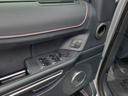 Used 2022 Ford Expedition Limited RWD image 17