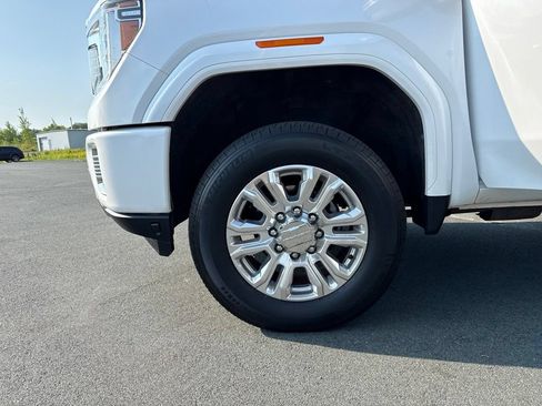 Used 2023 GMC Sierra 3500 Denali w/ Technology Package AWD/4WD image 45