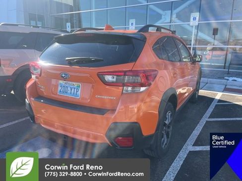Used 2020 Subaru Crosstrek 2.0i Premium w/ Moonroof Package 2 image 5
