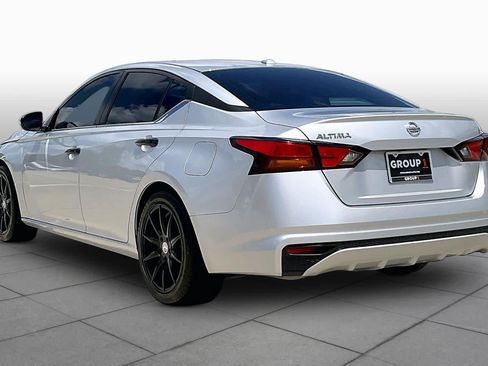 Used 2020 Nissan Altima 2.5 S FWD image 11