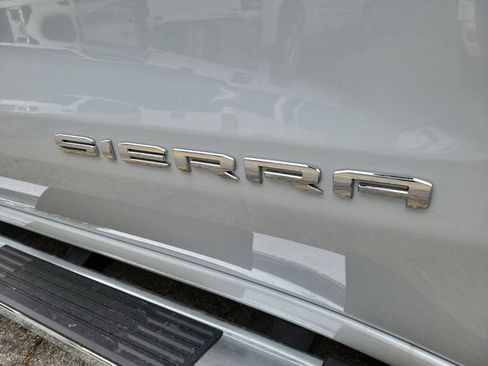 New 2026 GMC Sierra 1500 SLT w/ SLT Premium Plus Package AWD/4WD image 8