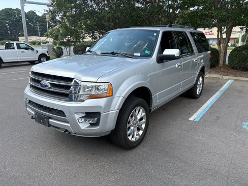 Used 2017 Ford Expedition EL Limited w/ Equipment Group 301A AWD/4WD image 1