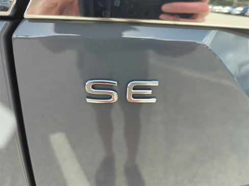 New 2026 Volkswagen Atlas SE image 18