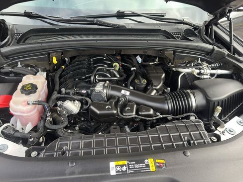 Used 2023 Jeep Grand Cherokee L Limited w/ Trailer Tow Group (B) image 6