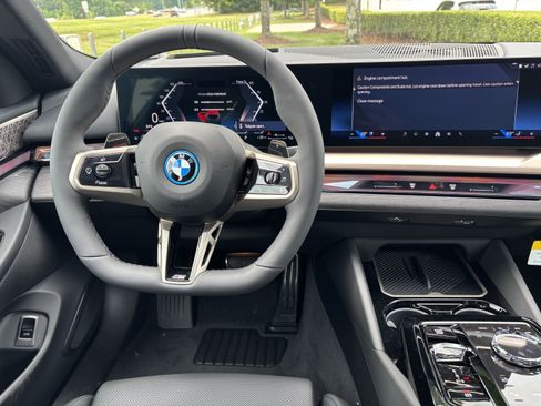 New 2027 BMW 550e xDrive w/ Executive Package AWD/4WD image 19