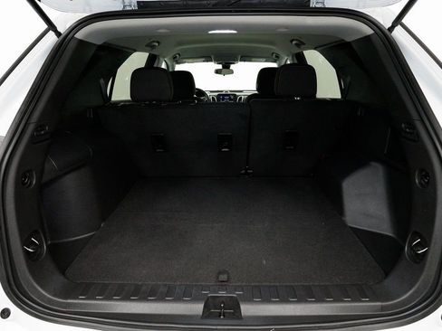 Used 2023 Chevrolet Equinox LT image 27