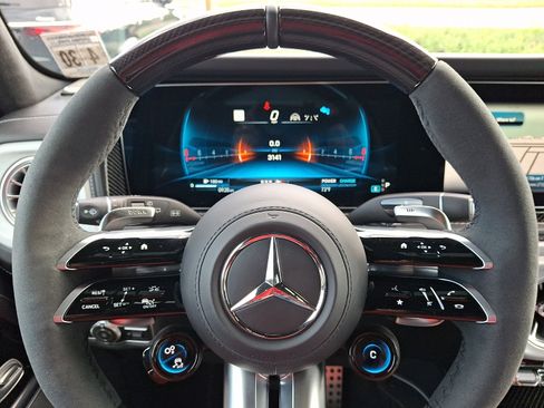 Used 2025 Mercedes-Benz G 63 AMG 4MATIC image 18