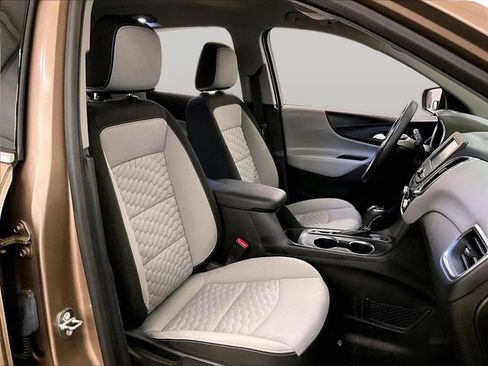 Used 2018 Chevrolet Equinox LT AWD/4WD image 7