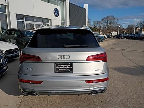 Used 2022 Audi Q5 e Premium Plus image 4