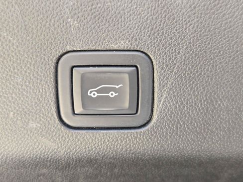 Used 2022 Cadillac Escalade Sport w/ Touring Package AWD/4WD image 32
