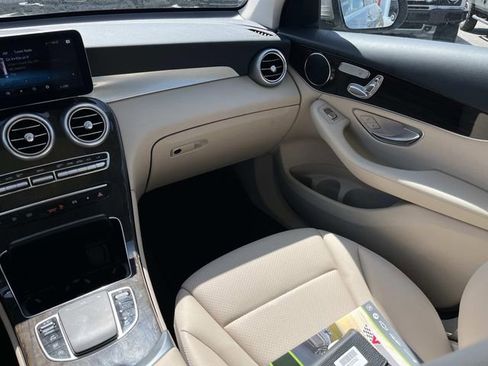 Used 2022 Mercedes-Benz GLC 300 image 16