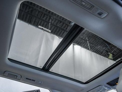 New 2026 Toyota Grand Highlander Limited image 33