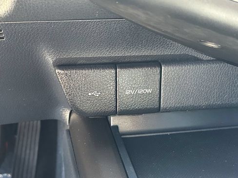 Used 2023 Toyota Camry SE FWD image 21
