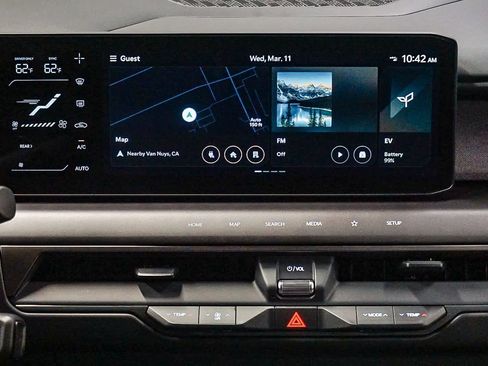 Used 2026 Kia EV9 Light image 14